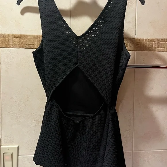 Designlab Black Peplum top size small - Picture 3 of 3